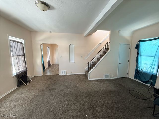 8200 Beman Avenue, Cleveland, OH 44105