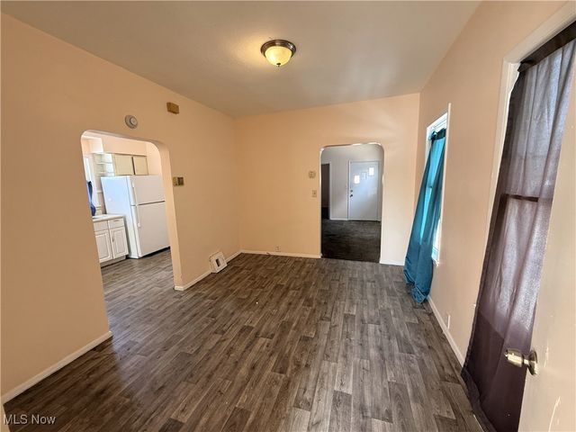 8200 Beman Avenue, Cleveland, OH 44105