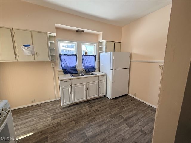 8200 Beman Avenue, Cleveland, OH 44105