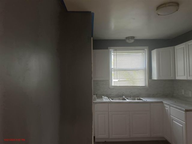 18498 Vaughan Street, Detroit, MI 48219