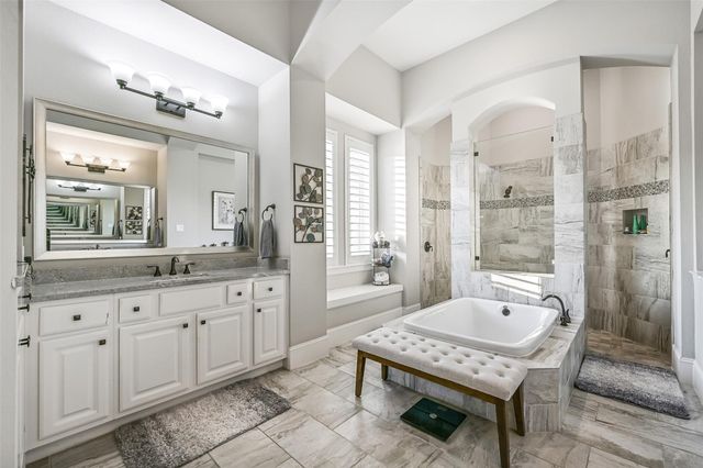 1718 Avery Lane, Friendswood, TX 77546