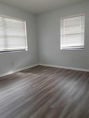 4648 Summit Boulevard, West Palm Beach, FL 33415