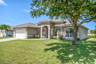 3208 SW 1st PL, Cape Coral, FL 33914