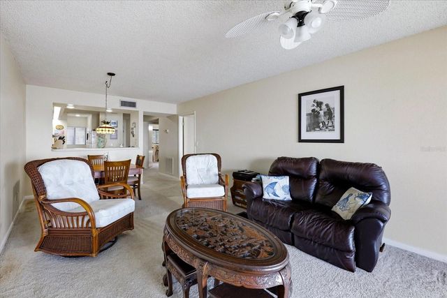 818 BAHIA DEL SOL DRIVE 28, Ruskin, FL 33570