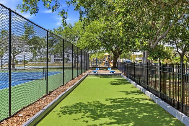 818 BAHIA DEL SOL DRIVE 28, Ruskin, FL 33570
