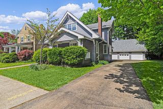17 Brookline Dr, Utica, NY 13501