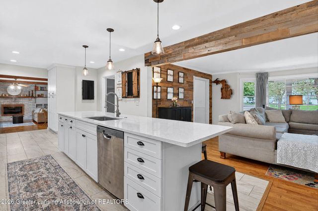 2021 Tulane Drive, Lansing, MI 48912