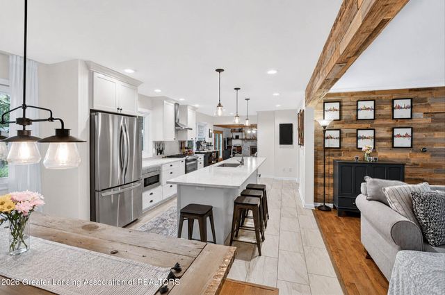 2021 Tulane Drive, Lansing, MI 48912