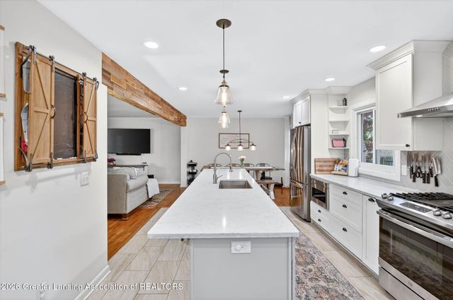 2021 Tulane Drive, Lansing, MI 48912