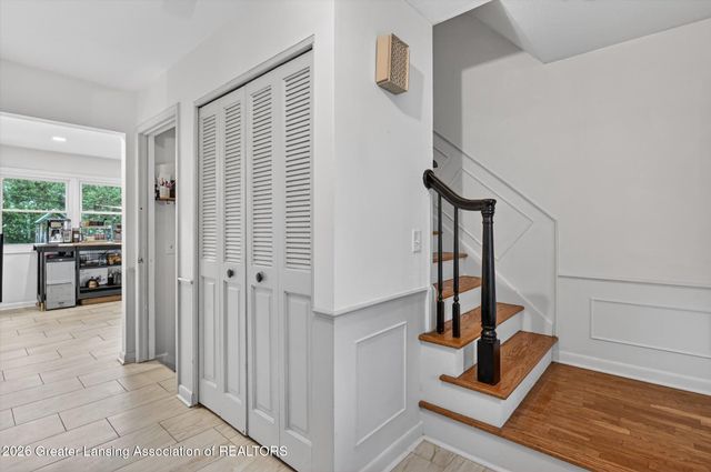 2021 Tulane Drive, Lansing, MI 48912