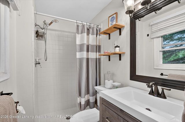 2021 Tulane Drive, Lansing, MI 48912