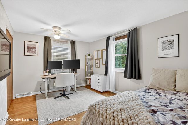 2021 Tulane Drive, Lansing, MI 48912