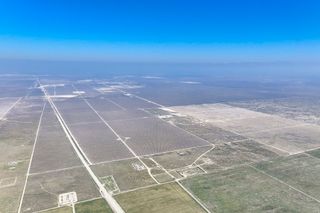 0 Ave 16, Delano, CA 93215