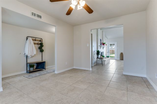 1913 Northwind Court, Garland, TX 75040