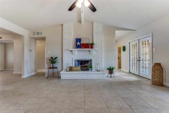 1913 Northwind Court, Garland, TX 75040