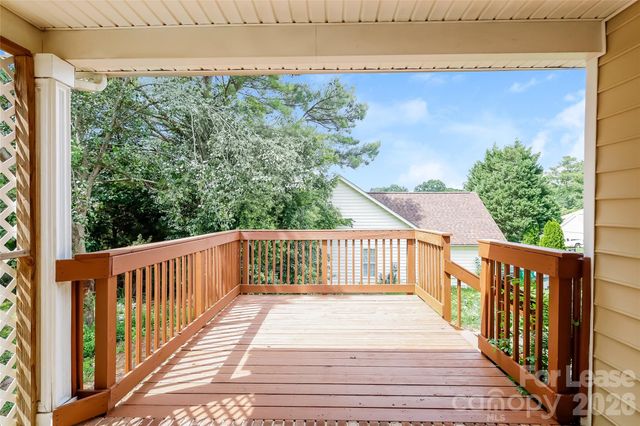 7314 Mapleridge Drive, Charlotte, NC 28210
