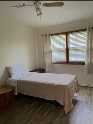 82 West Main Street, Melbourne, AR 72556