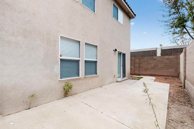 4247 Altura Vista Lane NE, Albuquerque, NM 87110