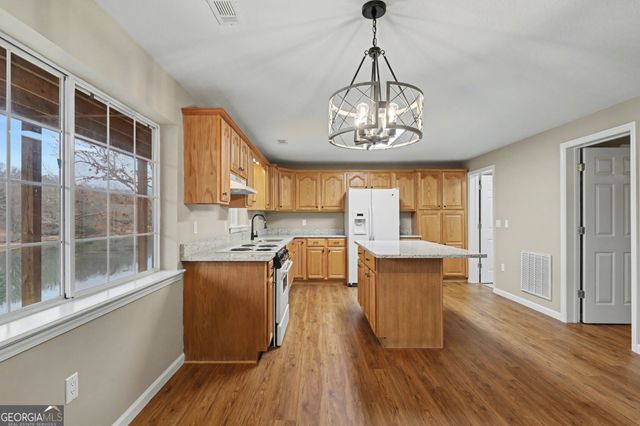 97 Kilmoore Lane, Hayesville, NC 28904
