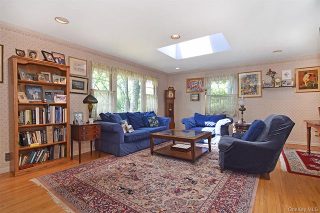 37 Orlando Avenue, Ardsley, NY 10502