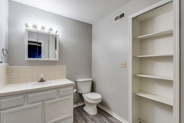 7322 E 30th Cir. N., Wichita, KS 67226