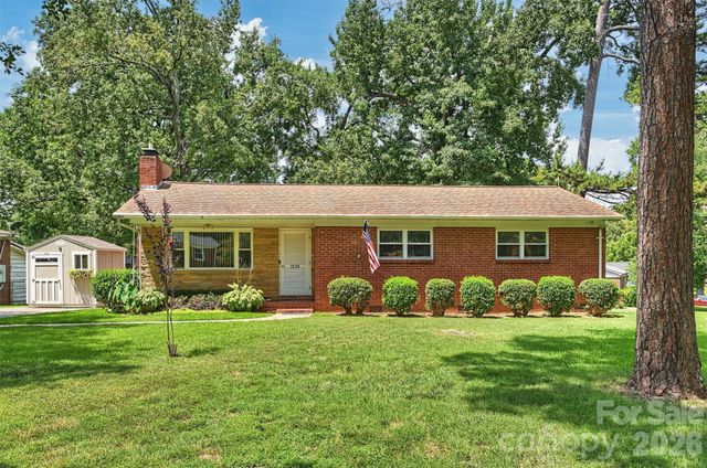 2134 Bromwich Road, Charlotte, NC 28208