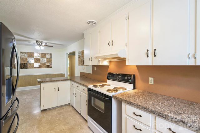 2134 Bromwich Road, Charlotte, NC 28208