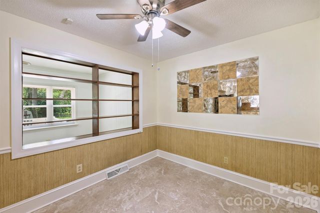 2134 Bromwich Road, Charlotte, NC 28208