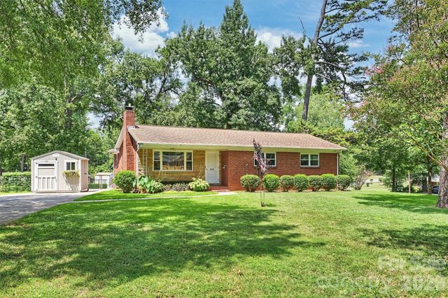 2134 Bromwich Road, Charlotte, NC 28208