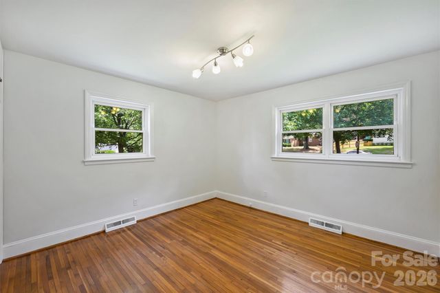 2134 Bromwich Road, Charlotte, NC 28208