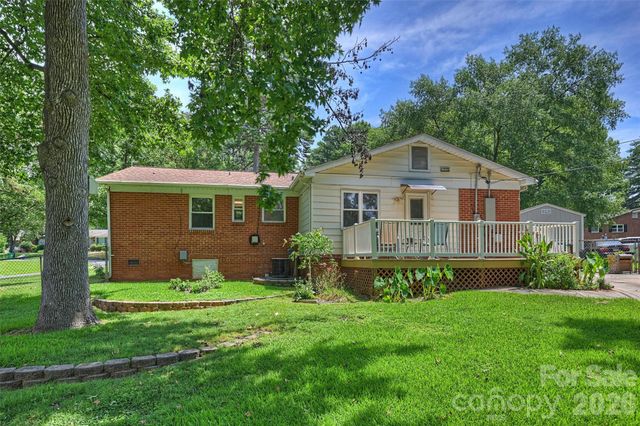 2134 Bromwich Road, Charlotte, NC 28208