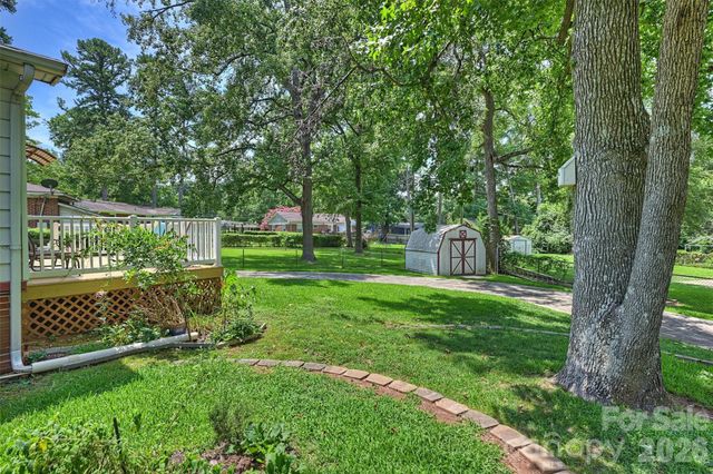 2134 Bromwich Road, Charlotte, NC 28208