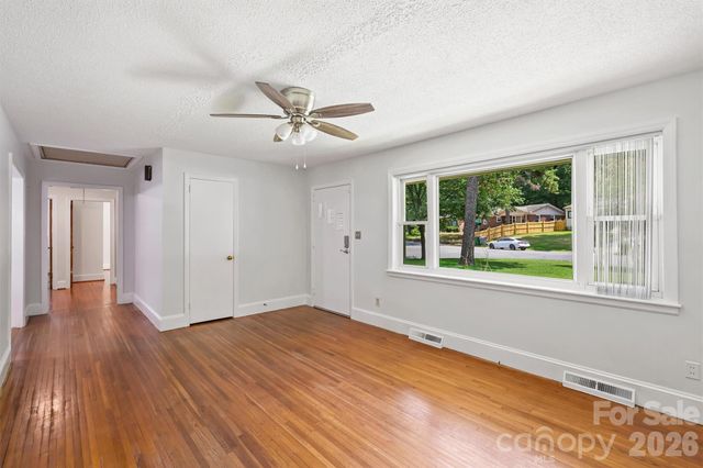 2134 Bromwich Road, Charlotte, NC 28208