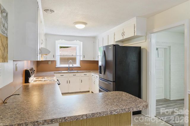 2134 Bromwich Road, Charlotte, NC 28208