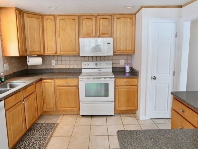 54 Ann Street, Raynham, MA 02766