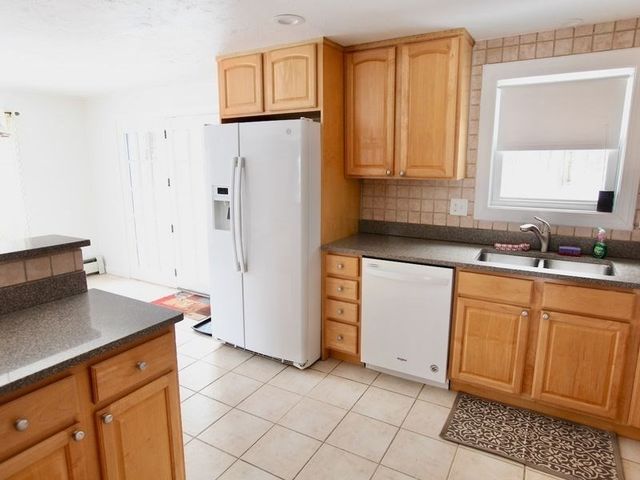 54 Ann Street, Raynham, MA 02766