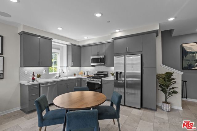 205 Niebla Lane, Mission Viejo, CA 92692