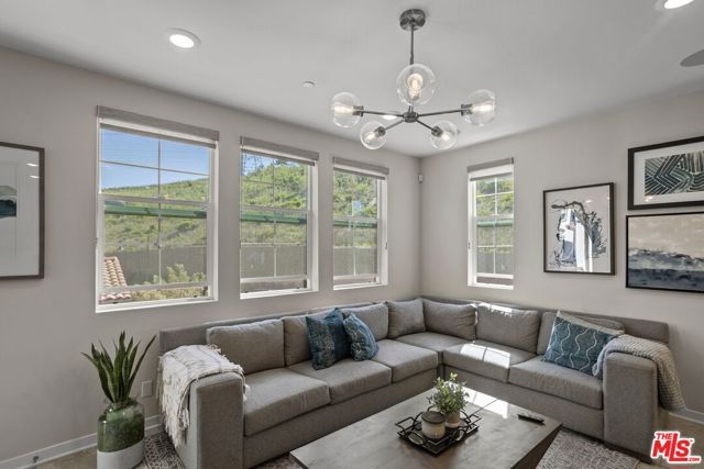 205 Niebla Lane, Mission Viejo, CA 92692