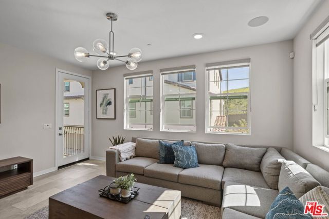 205 Niebla Lane, Mission Viejo, CA 92692