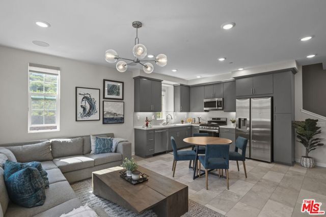 205 Niebla Lane, Mission Viejo, CA 92692