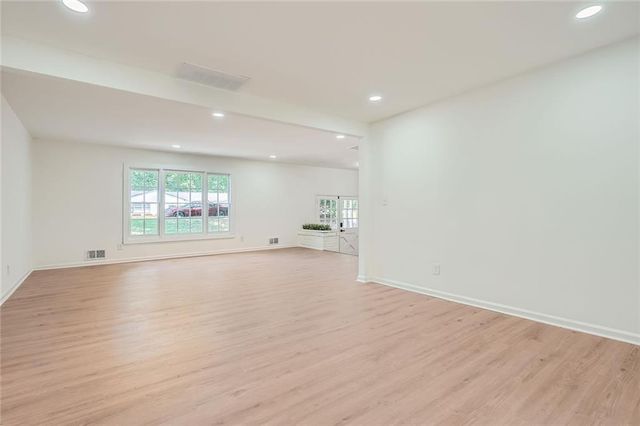 895 Kings Grant Drive NW, Atlanta, GA 30318