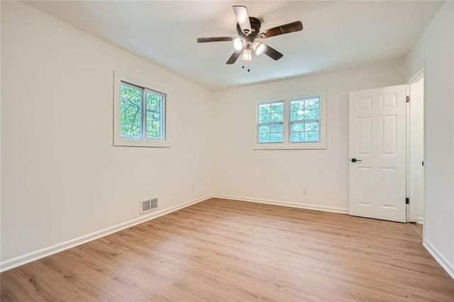 895 Kings Grant Drive NW, Atlanta, GA 30318