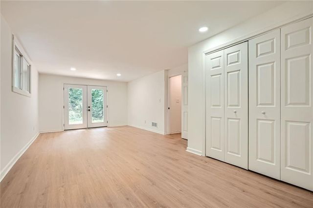895 Kings Grant Drive NW, Atlanta, GA 30318