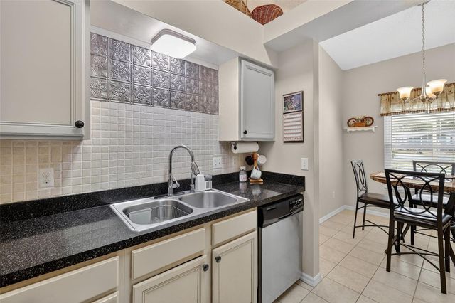 24821 PINE HILL, Leesburg, FL 34748