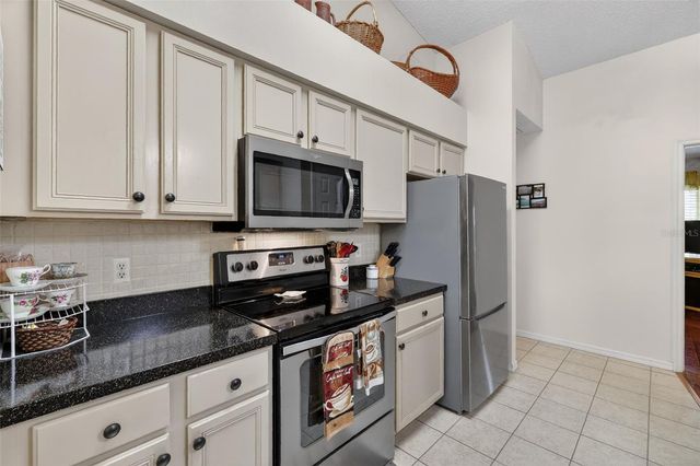 24821 PINE HILL, Leesburg, FL 34748