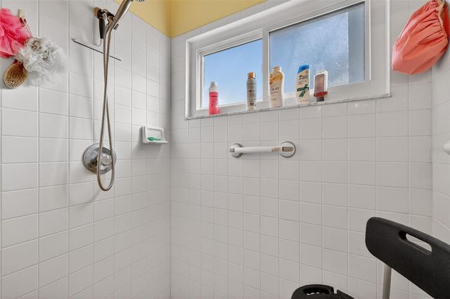 24821 PINE HILL, Leesburg, FL 34748