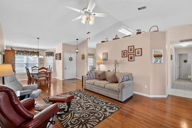 24821 PINE HILL, Leesburg, FL 34748