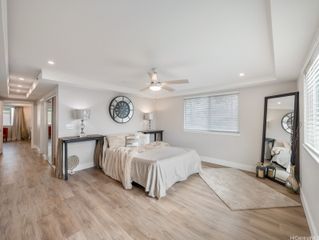 1404 Noelani Street, Pearl City, HI 96782