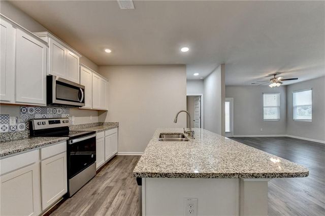 68 Mead Court, Hoschton, GA 30548