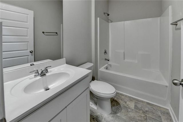 68 Mead Court, Hoschton, GA 30548